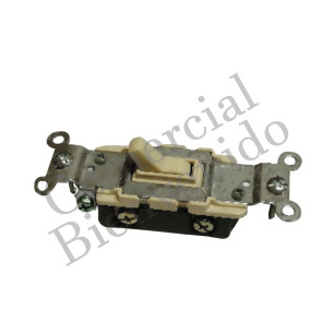 INTERRUPTOR.EMP.1/S.15A-120V T/EAGLE U04D 3VIAS NEGR